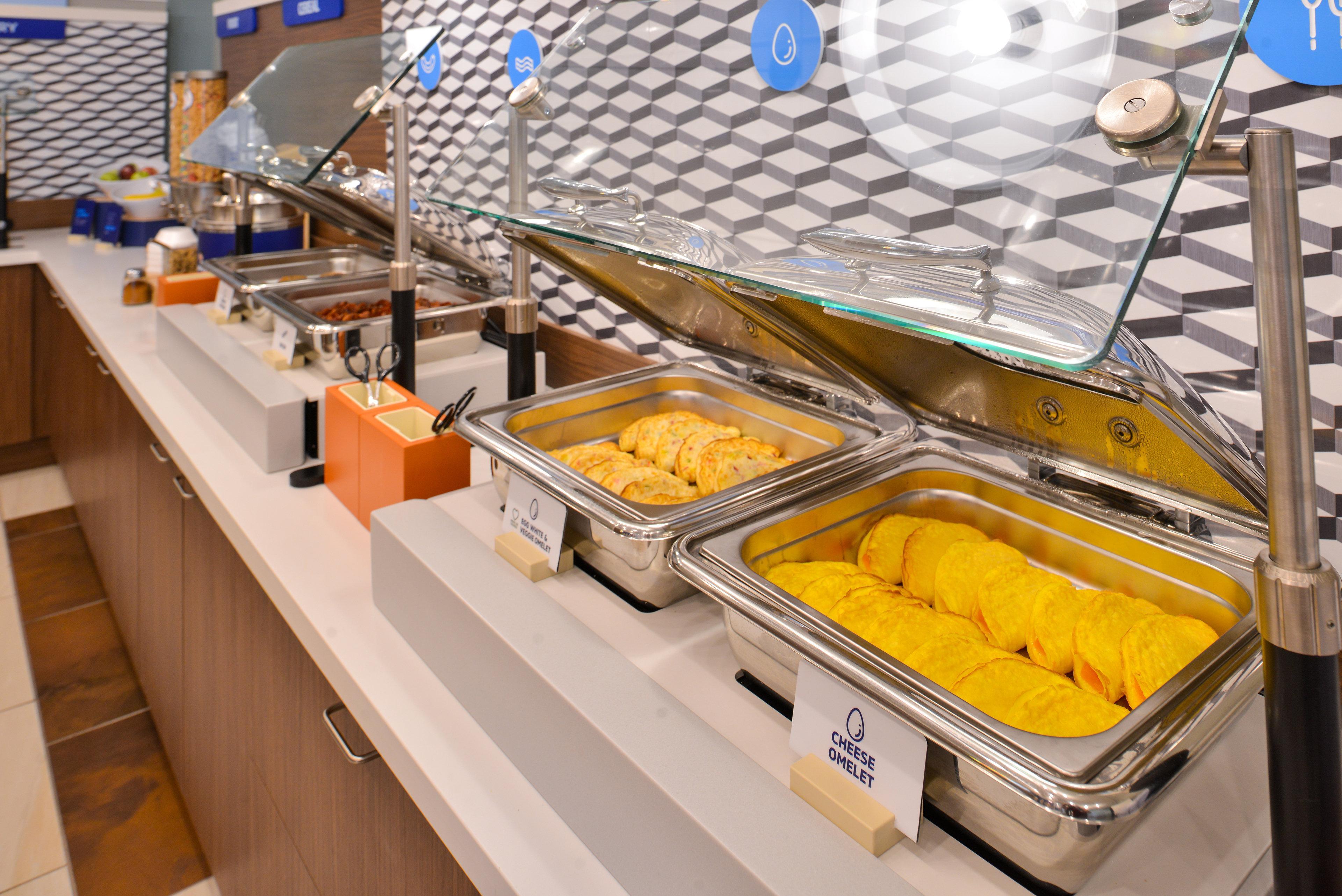 Holiday Inn Express Hotel & Suites Richmond By Ihg Bagian luar foto